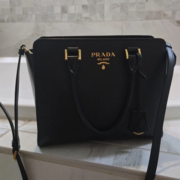 Prada Saffiano Borsa Black Leather Shoulder Tote Handbag & Prada Dustbag! - Picture 10 of 11
